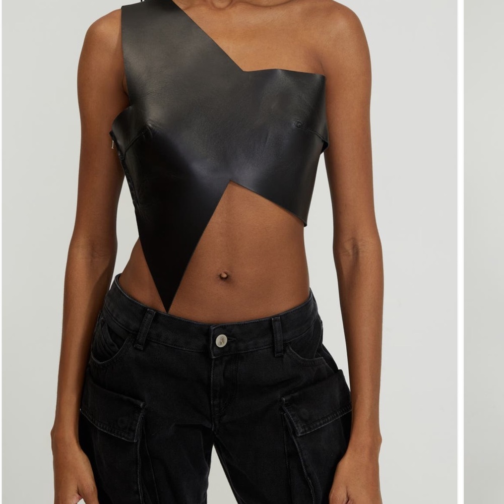 The Áttico Black Asymmetrical Leather zip up Top, sz 42